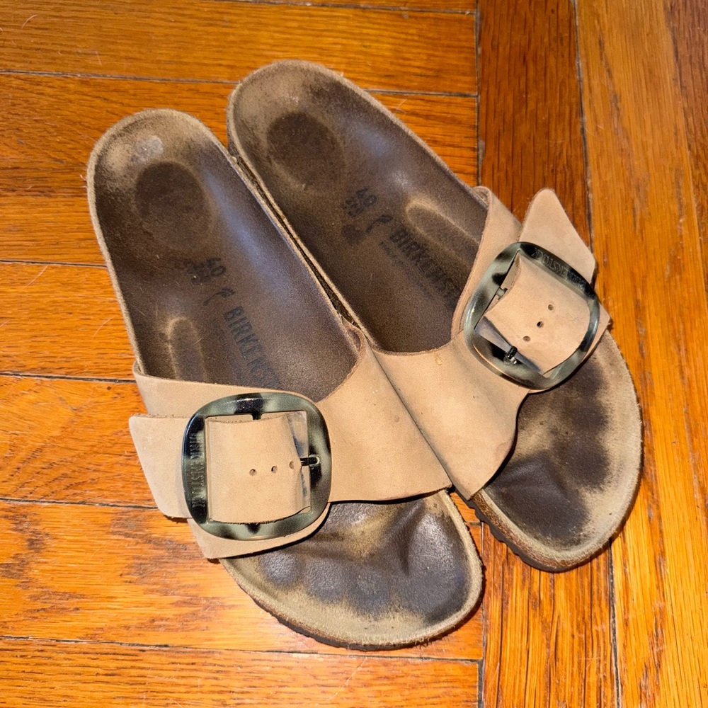 Birkenstock Madrid big buckle, adjustable strap narrow fit Sz 40
